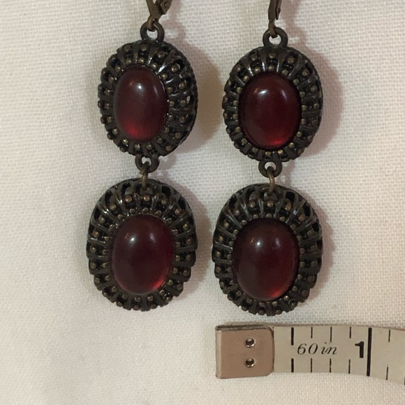 Avon pendant and earring set, faux dark stone - Picture 3 of 12